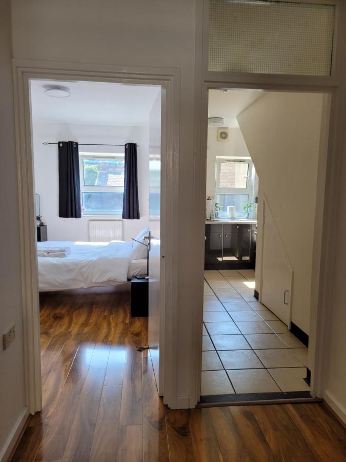 Stunning 1 Bedroom Apartment In ลอนดอน ภายนอก รูปภาพ